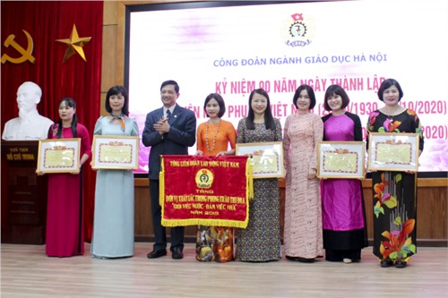 Công đoàn ngành Giáo dục Hà Nội kỷ niệm 90 năm thành lập Hội Liên hiệp Phụ nữ Việt Nam, 10 năm Ngày Phụ nữ Việt Nam.